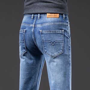 Jeans pour hommes printemps automne bleu clair coupe régulière Midwight décontracté Style classique Stretch Denim tissu pantalon mâle marque 230606