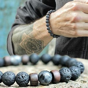 Mens Lava Rock Essential Oil Diffuser Pulseras para mujeres Pederas de madera magnética de piedra natural encanto de encanto