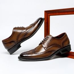 Zapatos de cuero para hombre, zapatos tallados en bloque de caballeros de cuero genuino, zapatos de vestir de negocios, zapatos de boda, talla 38-47