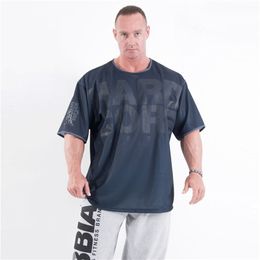 Hommes maille ample respirant gymnases t-shirt décontracté à manches courtes course entraînement t-shirts haut de fitness vêtements de Sport 220614