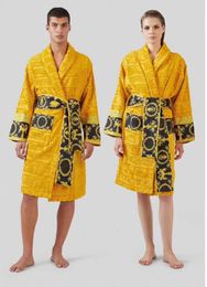 Peignoir de luxe en coton classique pour hommes et femmes, vêtements de nuit de marque, kimono, robes de bain chaudes, vêtements de maison, peignoirs unisexes, taille unique, 6477