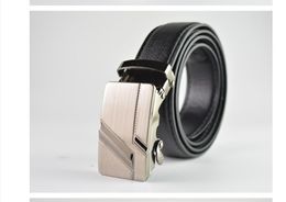 Mens Luxurys Designers Belts For Men Brands Belt Fashion Taillband Persoonlijkheid Kwaliteit Metal Head Layer Cowhide Mens Belts en Box5245204