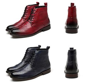 Mens Luxurys Schoen Sneeuwlaarzen Beschermende Real Lederen Man Designer Comfortabele Winter Walking Boot Big Size 37-47