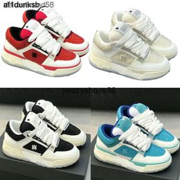 Hommes MA1 90S Chaussures de sport classiques Hommes Designers Baskets de mode Semelle extérieure en caoutchouc translucide exagérée MA1 Set diamants Sne J6