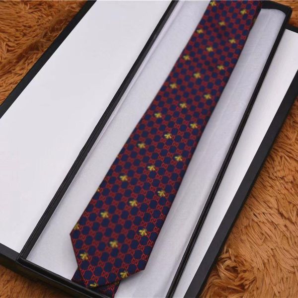 Mens Neck Ties Lettre Cravate en soie Cravate Motif impression Jacquard Party Wedding Tissé Fashion Design avec boîte