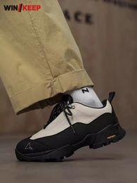 Chaussures de randonnée extérieure pour hommes Lacet Up Up Splicced Brepidable HEPT BOTTER HAUTS AUGMENTATION CHOSE DE MARCHES CHAUSSIONS MALAN