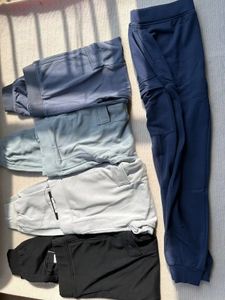 Pantalon de sport extérieur pour hommes simples pour les jeunes étudiants et les hommes décontractés et à la mode de haute qualité 240418