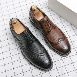 Chaussures Oxford pour hommes en cuir noir marron richelieu chaussures habillées pour hommes chaussures formelles d'affaires classiques pour hommes Zapatillas Hombre