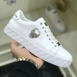 Mens Philipe Plein Shoes Brand Low-Tops Luxury Designer Shoe Fashion High Quality Leather Metal Skulls Pp Patter Business Bust Business Board Running Sneakers for Men