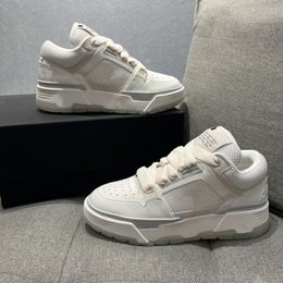 Mens platformschoenen dikke sneakers veter vrouw amirir schoen groothandelsprijs sociale enkel sportkwaliteit lederen lichtgewicht formele trainers met doos maat 38-46