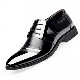 Hommes bout pointu chaussures habillées Mariage Mariage Derby Oxford chaussures pour hommes concepteur formel hommes en cuir verni chaussures noires