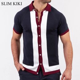 Polos para hombre Camisas de golf de tejido ligero a rayas vintage Ropa informal clásica para hombre Camisa social de manga corta para hombre 240320