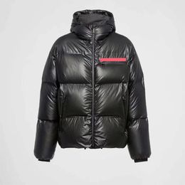 Veste bouffante pour hommes Mabillement à capuche Vestes d'hiver Vestes imperméables Vêtements Down Parkas Luxury Windbreaker Zip Femmes Lettre de pardessus Black Vest Outwear Tech Coats