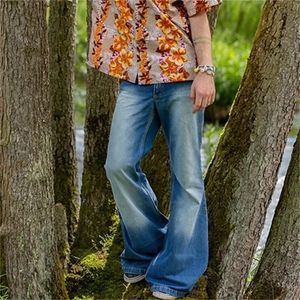 Homme punk style épissage de poche broderie grande jeans évasé mâle vintage quatre saisons pantalon bleu street pantalon denim décontracté 240520