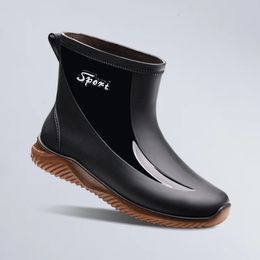 bottes de pluie pour hommes chantier de construction court antidérapant résistant à l'usure chaussures en caoutchouc d'extérieur plus chaussures imperméables en coton hiver 240202