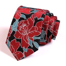 Mens Red Floral 7cm Tie Tie de haute qualité Clats classiques de la mode pour hommes Suite d'affaires Travail Colde Gentleman Neck With Gift Box 240415