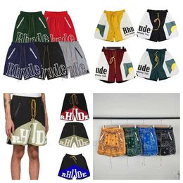 Shorts pour hommes Rhude Summer American Designer Shorts pour hommes T-shirt jumelé avec une marque de mode High Street Drying Drying Casual Sports Size Shorts Collection