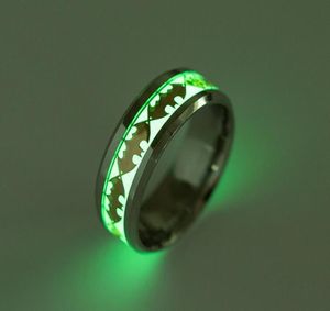 Anillo de hombres anillos luminosos Batman para hombres Black Gold Silver Acero inoxidable ANILLAS Mujeres Glow in the Dark Male Ring Jewelry5471163