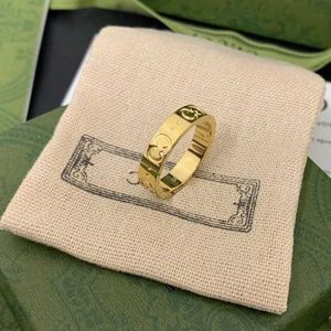 Heren ring ringen designer Mode Titanium Staal Gegraveerd Letter Patroon designer ring verlovingsring Maat 5-11 ringen voor vrouwen groothandel