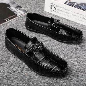 Chaussures pour hommes chaussures d'affaires décontractées mocassins pour hommes couture à la main en cuir Penny mocassins hommes luxe respirant marche