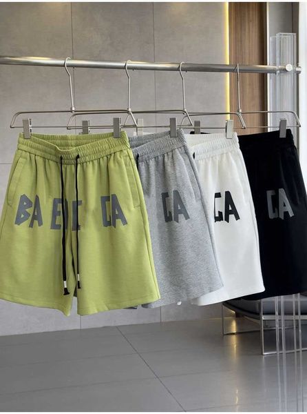 Shorts pour hommes shorts de créateurs à la mode décontractée de soie décontractée lisse et cool short lettre short imprimé polyvalent et tendance Summer Sports High Street Loose Casua