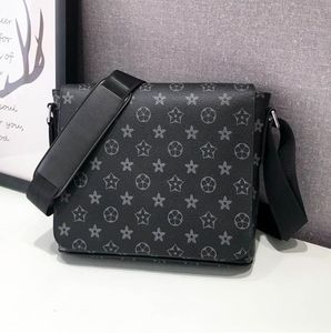 Heren schoudertassen PU lederen ontwerpers Messenger Bag Beroemde Trip Postbode Klassieke handtas Aktetas Crossbody Goede kwaliteit Louiseitys Tassen Viutonitys