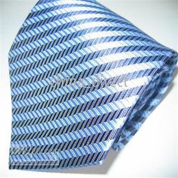 Cravate en soie pour hommes Cravate en soie Cravate à rayures uni Couleur unie Cravate au cou 100pc / lot de l'ensemble de l'usine # 1311294A