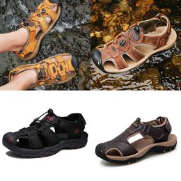 Les tongs de sandale de sandale de diapositives pour hommes sont des flipples d'été aux femmes curseurs de hôpital causal rayées taille 38-48 livraison gratuite