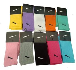 Chaussettes pour hommes Designers Femmes Hommes bas Sport Haute Qualité Lettre Respirant Coton calzino jogging Basketball football chaussette de sport ANFN tech polaires avec boîte