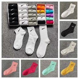 Calcetines para hombres para hombres diseñadores calcetines calcetines modelos al por mayor calcetines de algodón