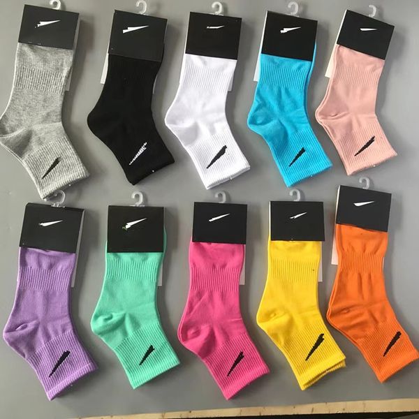 Calcetines para hombre Tech Fleece Designer Colorido para mujer Color caramelo Transpirable Sudor Wicking Pareja NK Imprimir EIEF