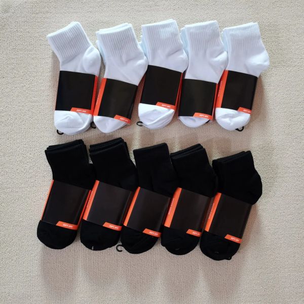 calcetines para hombre Venta al por mayor de al menos 12 pares Clásico negro blanco Mujeres Hombres Carta de alta calidad Transpirable Algodón Deportes Tobillo calcetín Elástico No es necesario esperar, entregar al contado