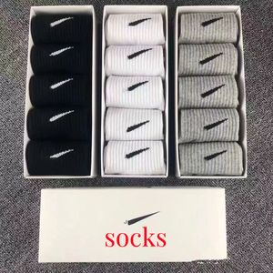Mens sokken vrouwen katoen all-match solide kleur slippers klassieke haak enkel ademen zwart wit grijs voetbal basketbal sport in voorraad luxe sporten
