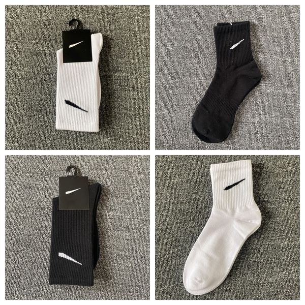 Herrensocken, Damen-Sportsocken, hochwertige Baumwolle, Buchstabe, atmungsaktiv, Schwarz-Weiß-Fußball, Basketball, Großhandel, All-Match, klassische Knöcheluniform, Größe Weihnachten L5