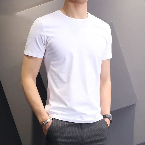 T-shirt à manches courtes pour hommes, blanc uni, version coréenne, slim, tendance, décolleté, manches mi-longues, 240130