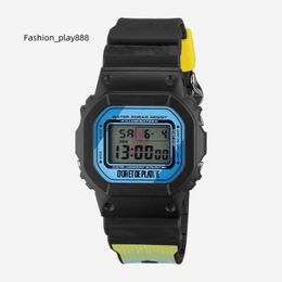 Mens Sports Quartz Digital Oak Watch Iced Watch Full-Function Square LED Ultradunne Dial Waterdichte World Time Exclusive