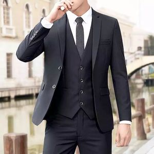 Heren Spring Herfst Tuxedo Pakken Koreaanse stijl Business Three Piece Set Wedding Best Man Suits Groomsmen Suits