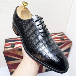 Hommes rues à la mode Crocodile motif chaussures décontractées appartements robe de retour fête de mariage bal Oxfords mocassins Zapatos Hombre