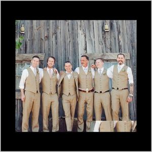 Mens Stijl Bruidegom Vesten Khaki Groomsmens Man Vest Op maat gemaakte maat en kleur Vijf Knoppen WeddingPromDinner Vest LSMA6 QJ2SP