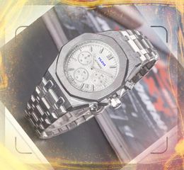 Mens Stijlvolle automatische kwarts Batterij Horloges Stopwatch Dag Date Tijd Volledige functionele klok Goed leuk uitziende elegante uurkalender Bracelet Bekijk geschenken