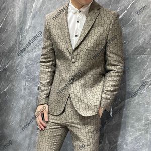 Heren Pakken Blazers Westerse kledingontwerper Men Blazer Autumn Luxe Outwear Coat Man Slim passen