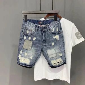 Heren zomer gepersonaliseerde print gekrast denim shorts slanke fit Koreaanse mode capris mannen gat jeans shorts 240430