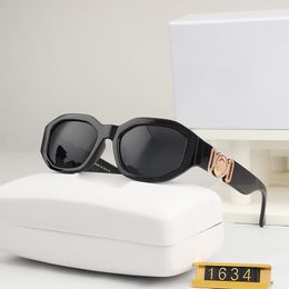 Heren Zonnebrillen Designer Zonnebril voor Dames Luxe Sun Glass Trend Vintage Goggle Adumbral Summer Retro Travel Beach -bril UV400