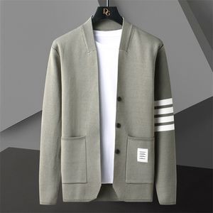 Heren Truien Contrasterende Strepen Breien Vest Man Lange Mouw Slim Fit Trui Mannelijke Kledingstuk Jas Hombre Botones 230822