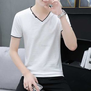 Hommes t-shirt coton couleur unie brodé à manches courtes t-shirt coréen jeunesse bas haut décontracté col en V couleur correspondant mode polo