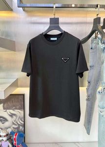 Mens T-shirt Designer Men Tshirt Man Black Tee Tee Womens Vêtements T-shirts Polo à manches courtes Triangle Triangle Incru