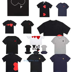 Heren T -shirt Designer Red Com Heart Women Garcons Badge Des Quanlity Cotton Embroidery Short Sleeve Man Clothing Summer Tee Tops