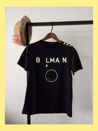 Camiseta para hombre Camisa de diseñador Hombres Camiseta Hombre Camiseta negra Ropa para mujer 100% algodón Manga corta Triángulo en el pecho Incrustaciones Camisetas Moda Camisa sin mangas 2024