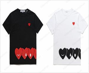T-shirt pour hommes T-shirts de créateurs T-shirts d'amour Vêtements de camouflage derrière la poitrine de la lettre Femmes Hip Fun Chemises d'impression respectueuses de la peau