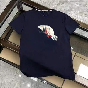 T-shirt pour hommes Moschino T-shirt Brassard brodé Designer à manches courtes Hommes Femmes Été Coton Moschion Monclair Veste 4475